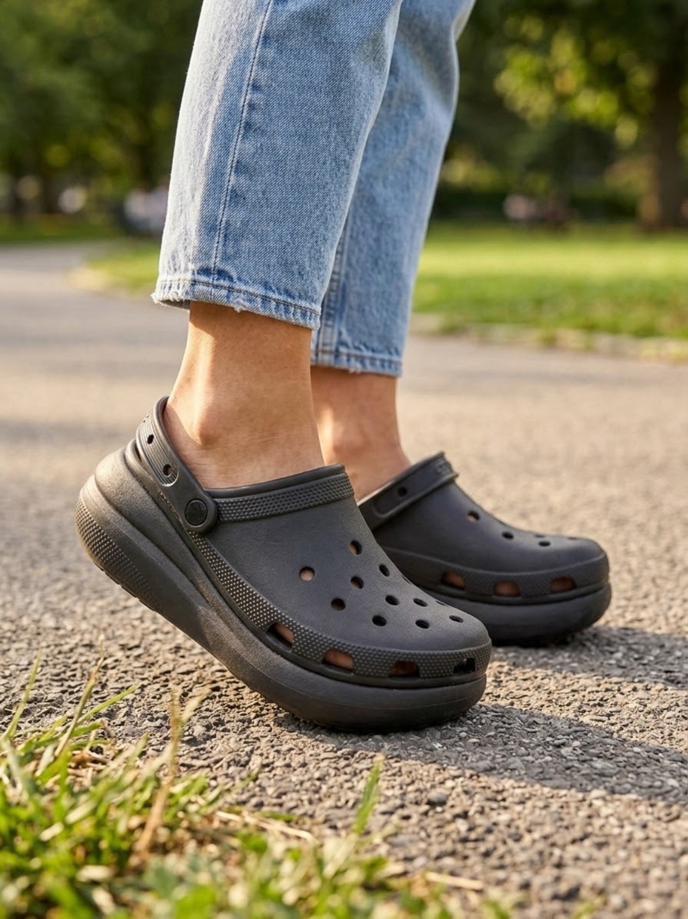 Crocs Classic Platform Comfort Clog